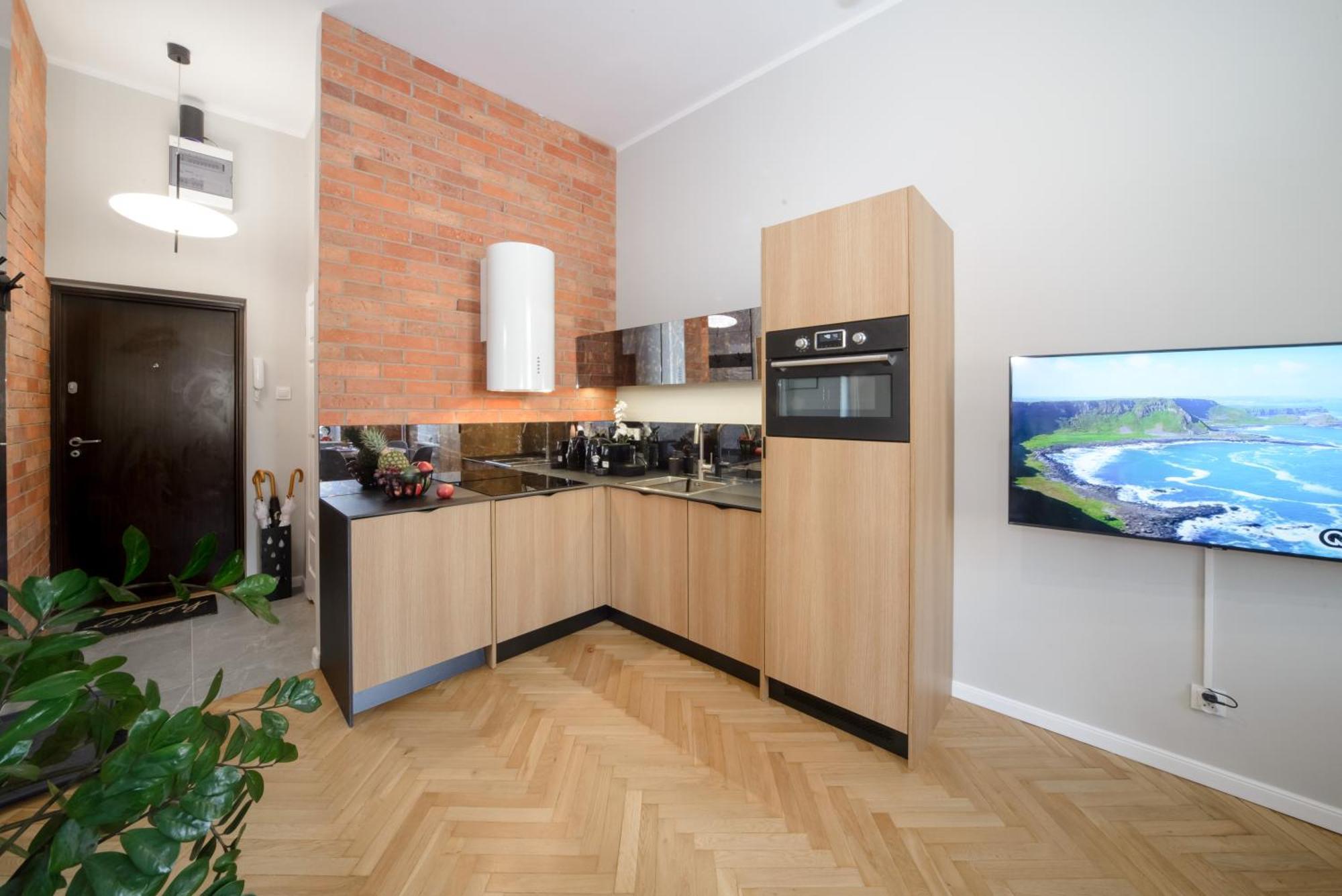 Maya's Flats & 64 - 3 On Chlebnicka Street Old Town Apartment *