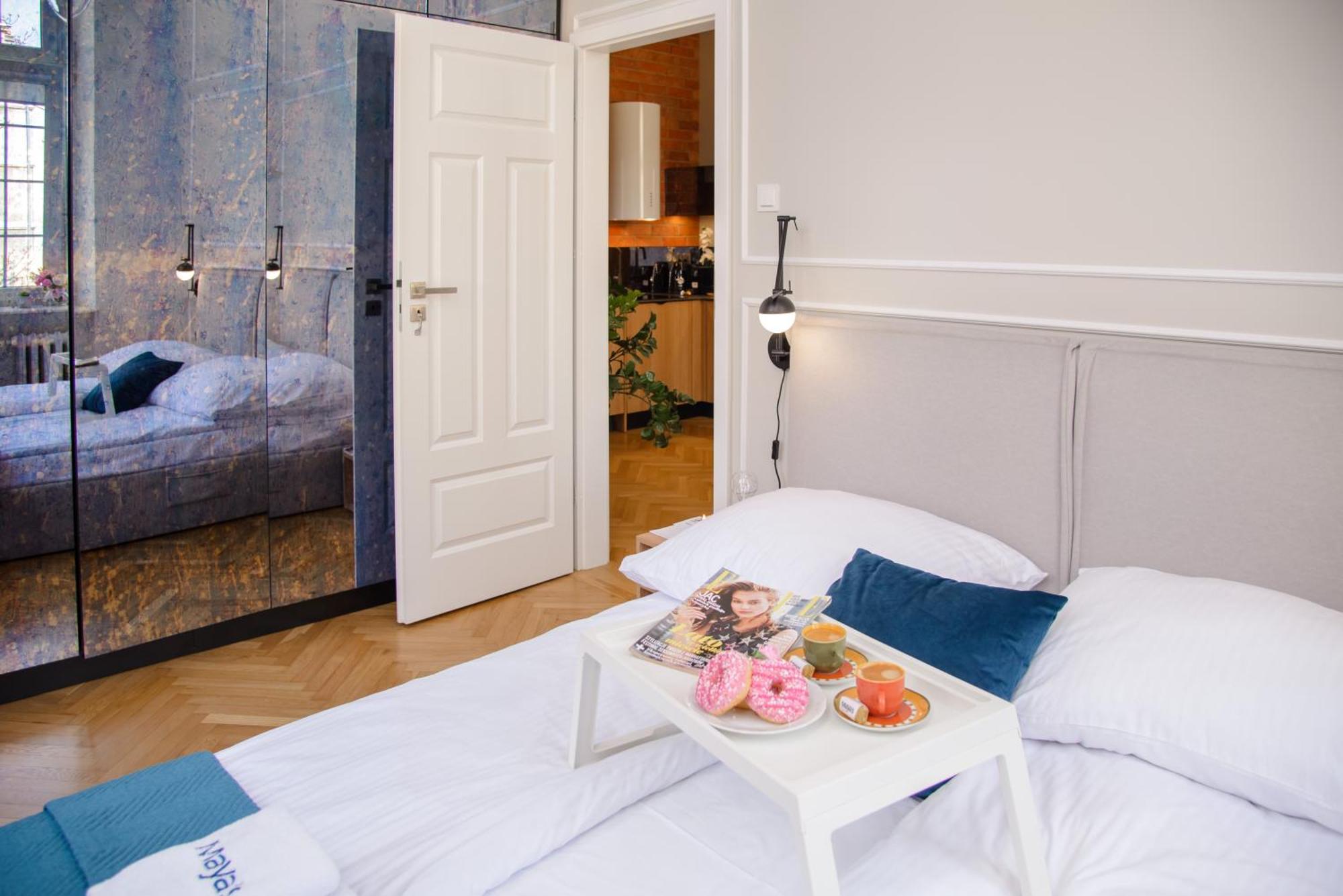 Maya's Flats & 64 - 3 On Chlebnicka Street Old Town Apartment Gdansk