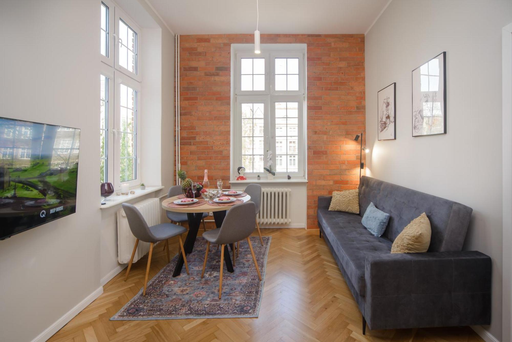 Apartment Maya's Flats & 64 - 3 On Chlebnicka Street Old Town