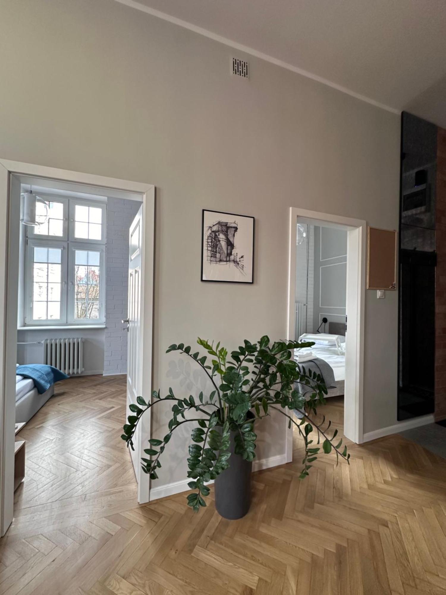 Апартаменти Maya's Flats & 64 - 3 On Chlebnicka Street Old Town
